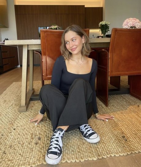 Natasha Bure star pretty archive