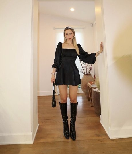 Natasha Bure sexy model pictures