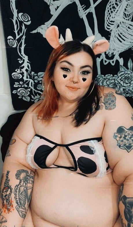 ambergenovese model art img