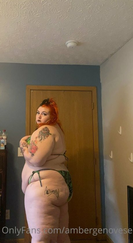 ambergenovese adult model photo