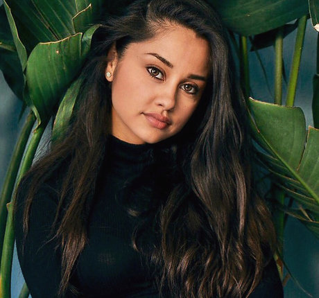 Yvette Monreal model art img