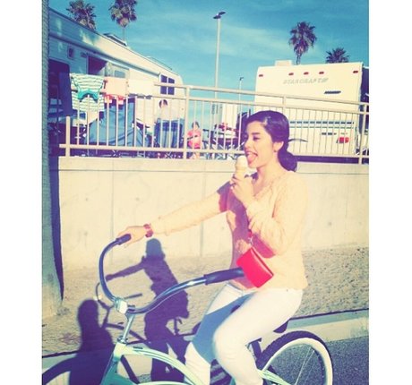 Yvette Monreal beautiful model pics