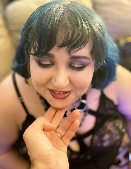 adorababylon nude model pics