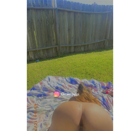 dreamyjuggz model pornographic pics