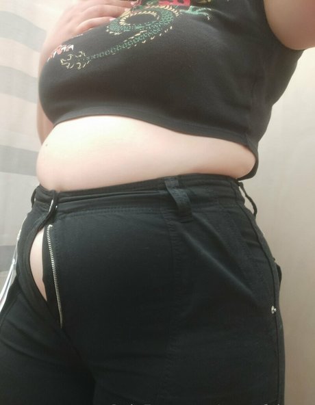 curvyfairyyy sexy actress image