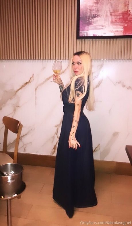 fabiolavoguel star nude photos