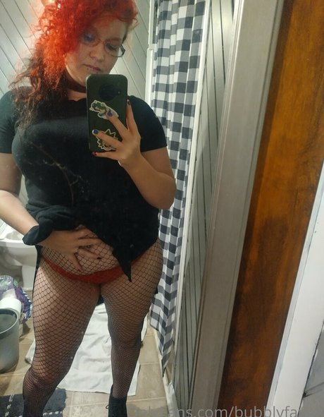 bubblyfangz perfect model image