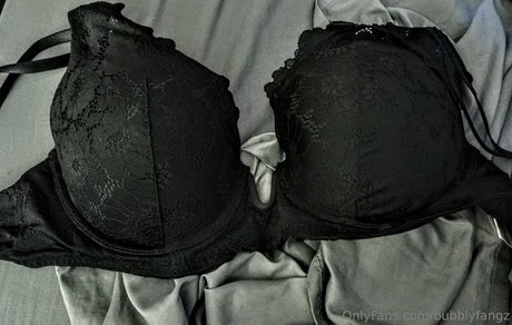 bubblyfangz xxx star pic