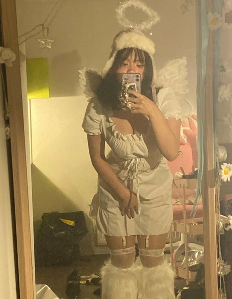 iadivinecomedie pornstar nice img