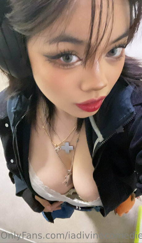 iadivinecomedie pornstar beautiful gallery