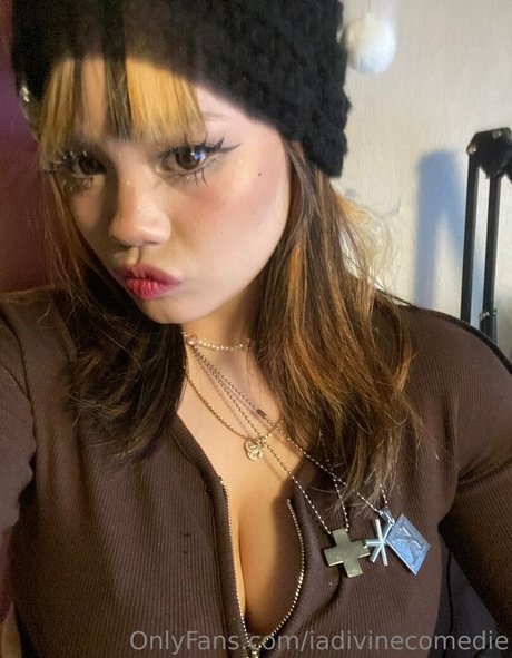 iadivinecomedie star nice image