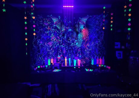 kaycee 44 perfect model pic