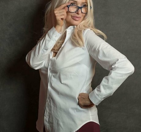 candy c exclusive actress photo