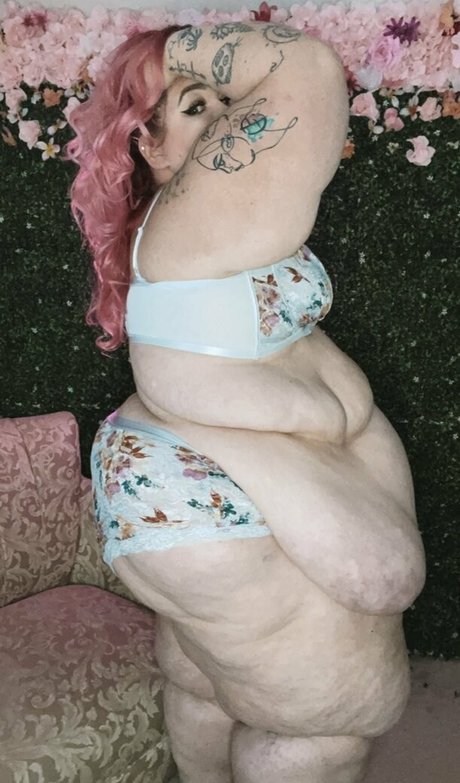 spanxbeluga model pics