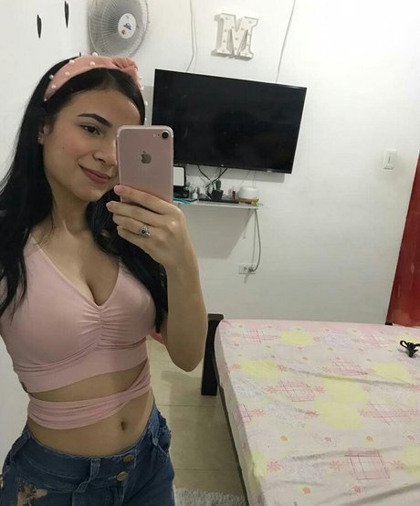 valenti16023407 pornstar top pic