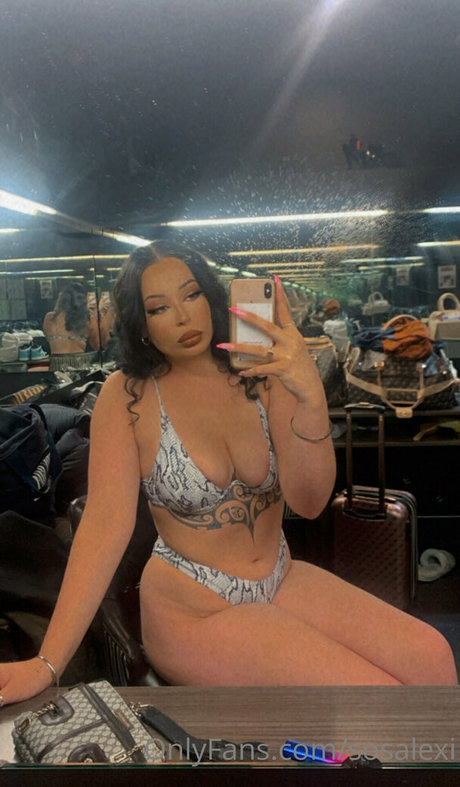 sosalexi model xxx picture