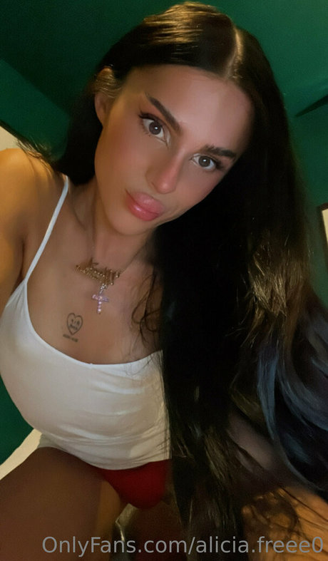 alicia freee0 pornstar naked pic