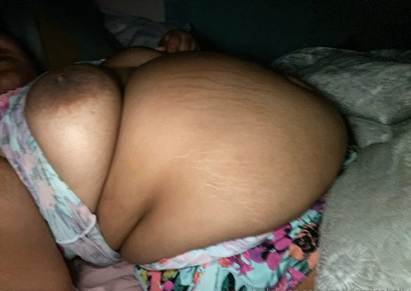 goddessisabelly hot model picture