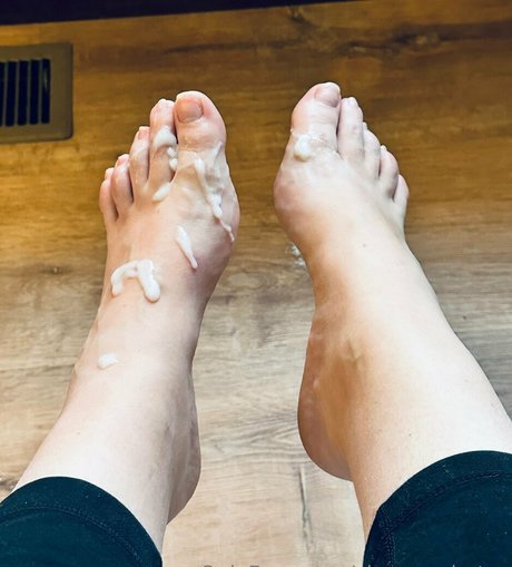 clovers photos pretty actress gallery