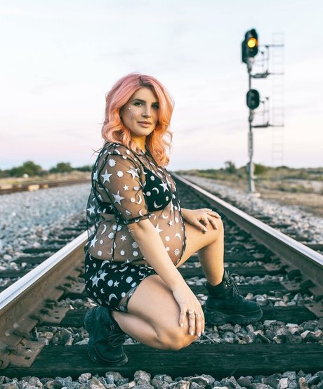 Mr Kate actress archive