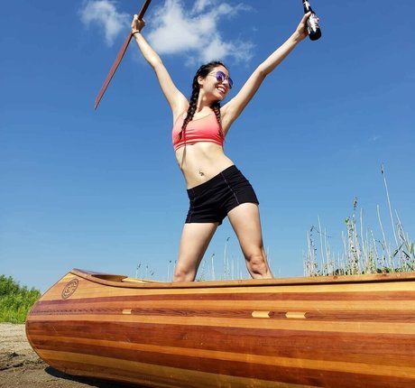 Xyla Foxlin porn model img