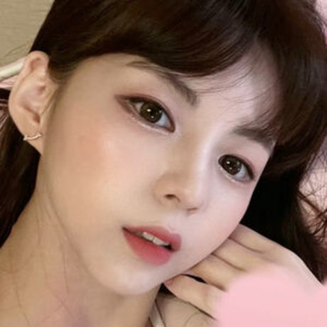 Hanny2727_ adult star pic