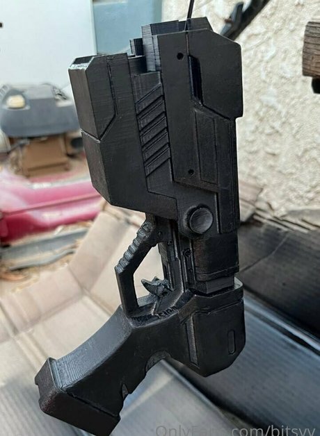 bitsyy star hot photos