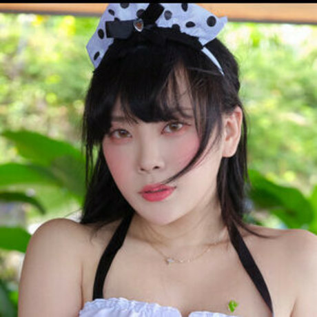 ArtGravia pornstar photo