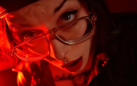 salemmoonfree model hd galleries