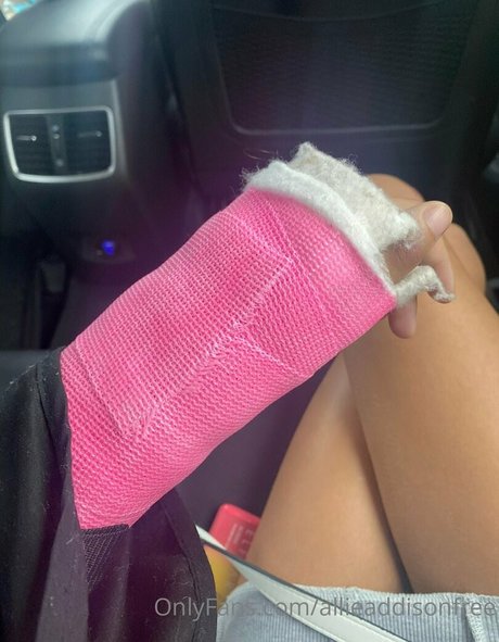 allieaddisonfree star exclusive image