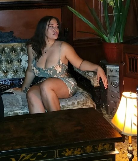 Sharlettewitch star hd pic