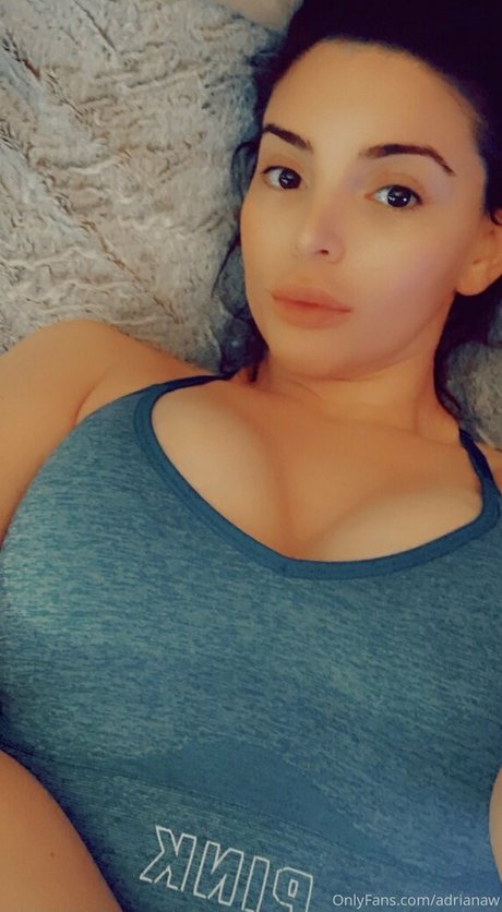 adrianaw nudes model images