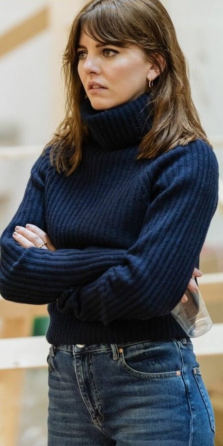 Ophelia Lovibond star pretty pics