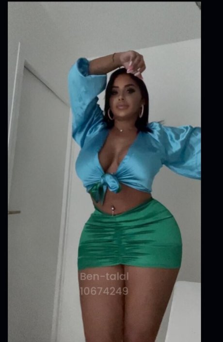 Anais Bragadias xxx star img