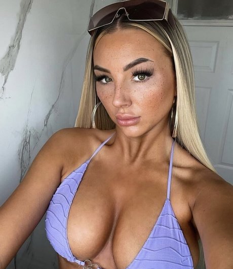 Beth Amelia actress galleries