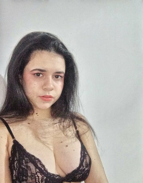 rebb1110 model nude pictures