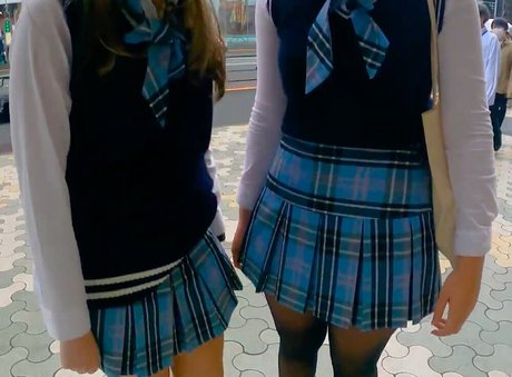 Tokidoki Traveller model xxx pic