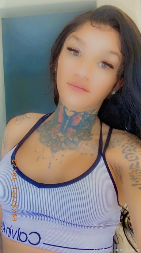 Kitty Hung pornstar naked pics