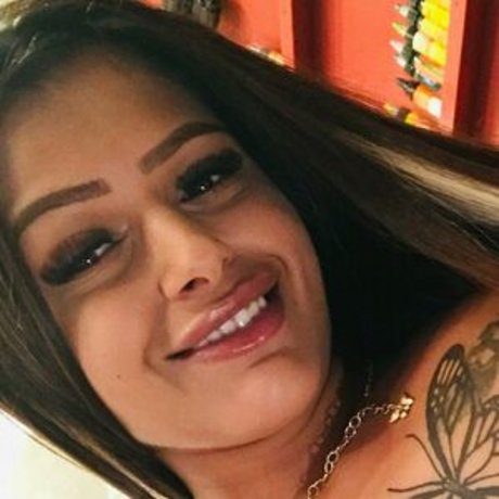 lili kis pornstar nude img