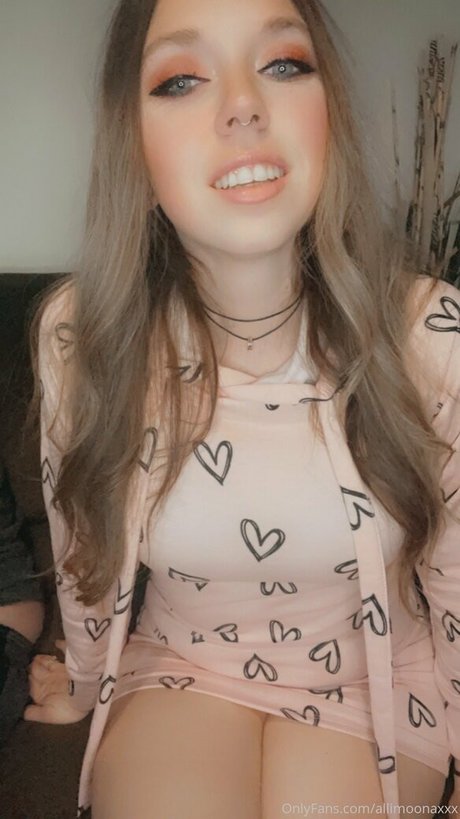 allimoonaxxx top model picture