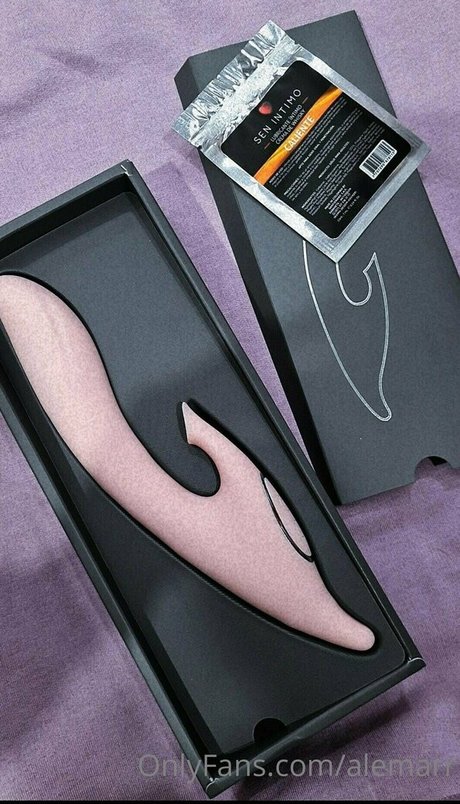 alemarr pornstar exclusive image