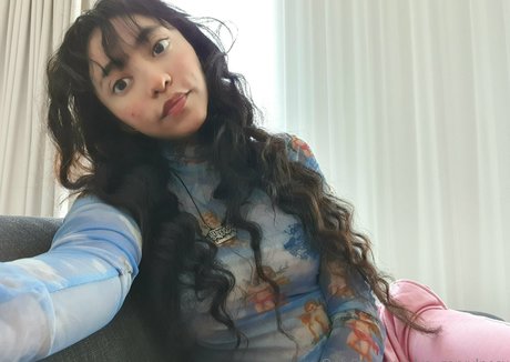 xsugarvulpesx sex model picture