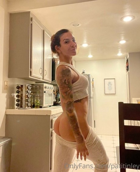 Pati Fontes star naked images