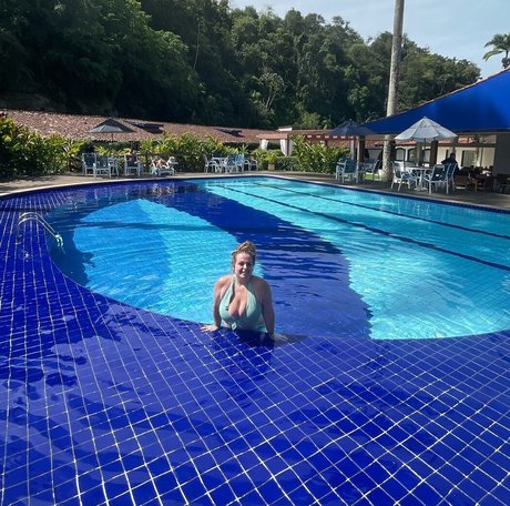 Kyla S model naked picture