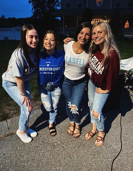 Leah Booth top model pic