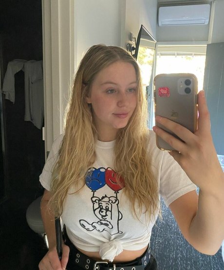 scorpio milk top star photo