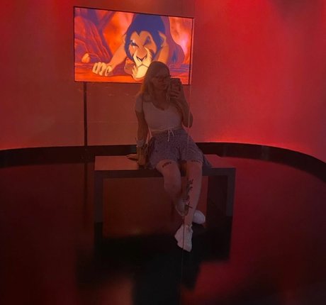 scorpio milk hot actress pictures