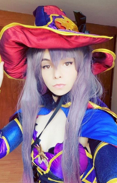 Magoraion naked star photos