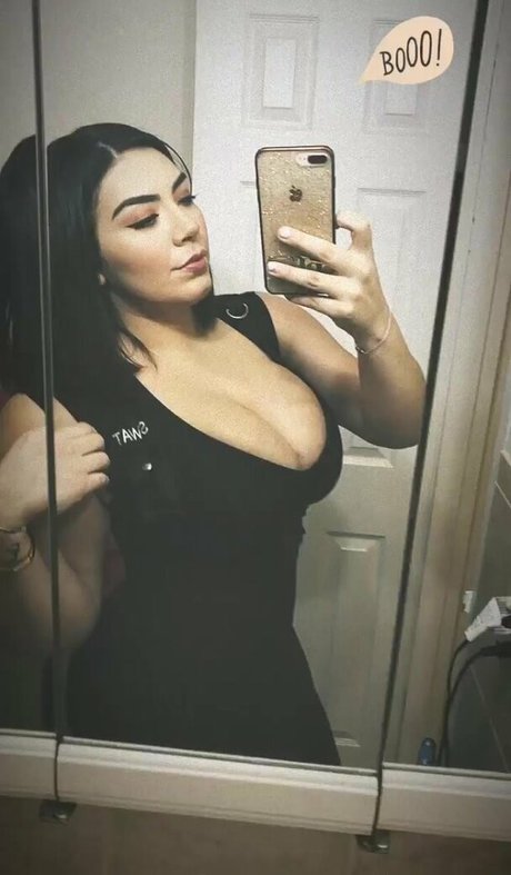 Nicky Nicole top actress image