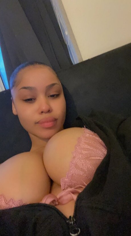 Keanna Theo pornstar erotic pic